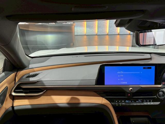 TOYOTA CROWN SPORT