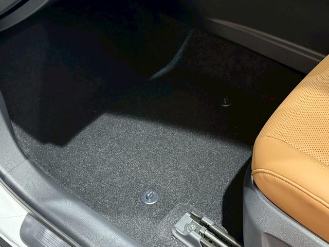 TOYOTA CROWN SPORT