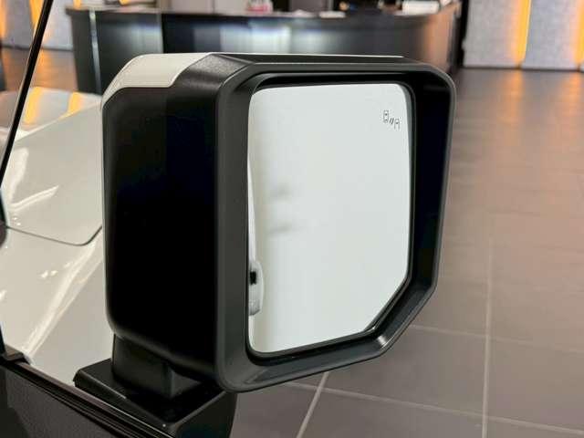 ランドクルーザー250 VX シグネチャーイルミブレード モデリスタパッケージ サンルーフ 丸目ヘッドライト パノラミックビューモニター デジタルインナーミラー ルーフレール ビルトインETC チームメイト HDMI 寒冷地仕様(6枚目)