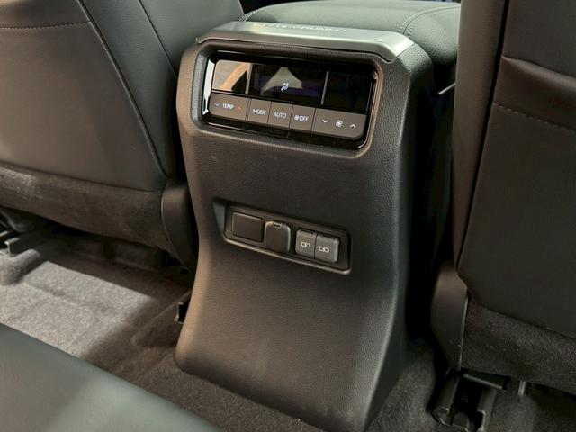 ランドクルーザー250 VX シグネチャーイルミブレード モデリスタパッケージ サンルーフ 丸目ヘッドライト パノラミックビューモニター デジタルインナーミラー ルーフレール ビルトインETC チームメイト HDMI 寒冷地仕様(55枚目)