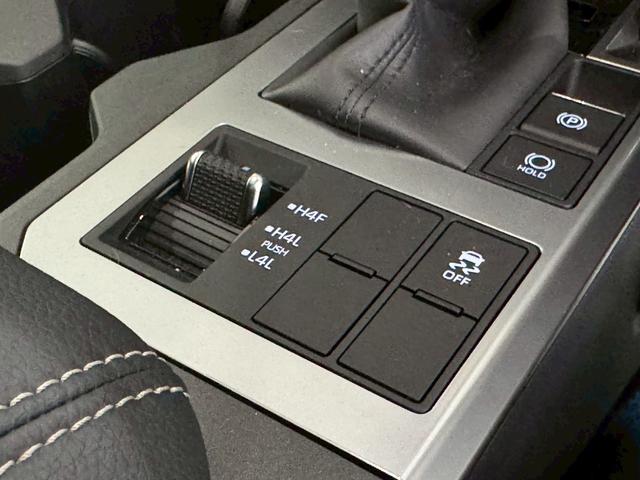 ランドクルーザー250 VX シグネチャーイルミブレード モデリスタパッケージ サンルーフ 丸目ヘッドライト パノラミックビューモニター デジタルインナーミラー ルーフレール ビルトインETC チームメイト HDMI 寒冷地仕様(68枚目)