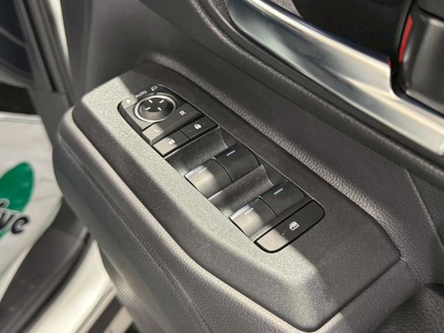 ランドクルーザー250 VX シグネチャーイルミブレード モデリスタパッケージ サンルーフ 丸目ヘッドライト パノラミックビューモニター デジタルインナーミラー ルーフレール ビルトインETC チームメイト HDMI 寒冷地仕様(75枚目)