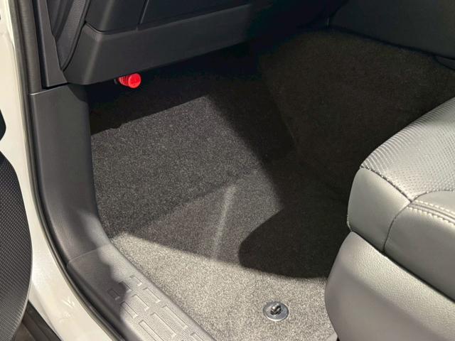 ランドクルーザー250 VX シグネチャーイルミブレード モデリスタパッケージ サンルーフ 丸目ヘッドライト パノラミックビューモニター デジタルインナーミラー ルーフレール ビルトインETC チームメイト HDMI 寒冷地仕様(76枚目)