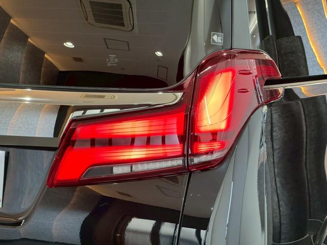 TOYOTA ALPHARD 2.5S TYPE GOLD III