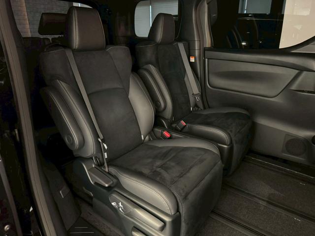 TOYOTA ALPHARD 2.5S TYPE GOLD III