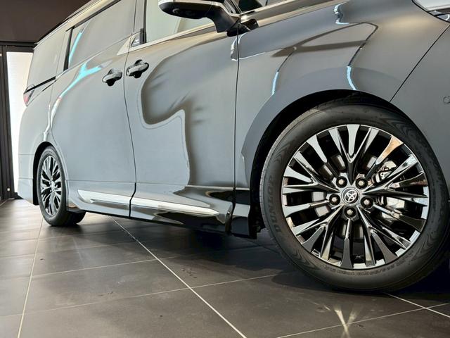 ヴェルファイアハイブリッド Z プレミア モデリスタエアロ デジタルミラー ユニバーサルステップ 13.2型後席モニタ サイドエンブレムイルミ 独立ムーンルーフ チームメイト ダウンサス ナビ TV BSM HUD ETC2.0 全方位カメラ(8枚目)