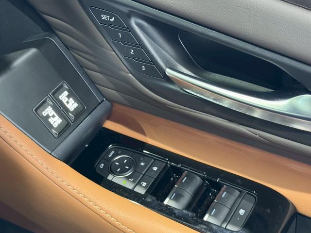 ヴェルファイアハイブリッド Z プレミア モデリスタエアロ デジタルミラー ユニバーサルステップ 13.2型後席モニタ サイドエンブレムイルミ 独立ムーンルーフ チームメイト ダウンサス ナビ TV BSM HUD ETC2.0 全方位カメラ(62枚目)