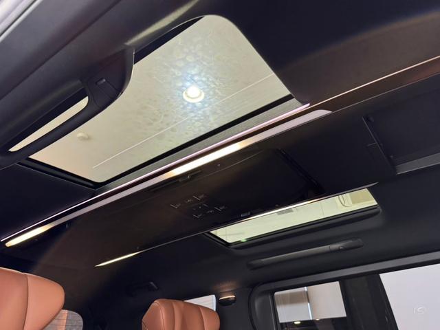 ヴェルファイアハイブリッド Z プレミア 内装茶革 モデリスタエアロ 13.2型後席モニター デジタルミラー スペアタイヤ 左右独立ムーンルーフ トヨタチームメイト 置くだけ充電 パノラミックビュー HDMI端子 HUD BSM ETC2.0(6枚目)