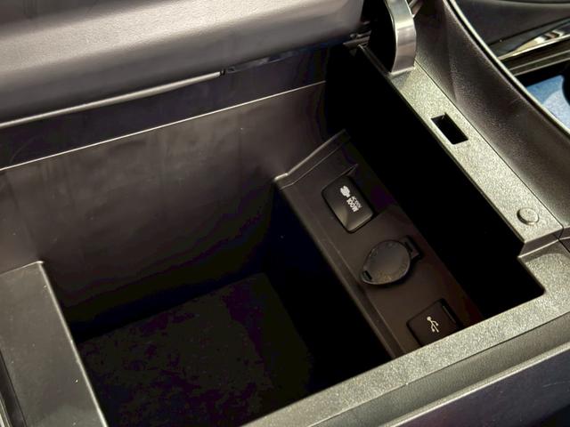 アルファード 2.5S Cパッケージ モデリスタエアロ サンルーフ 後席モニター デジタルインナーミラー 前後ドライブレコーダー スペアタイヤ ビルトインETC AC100Vコンセント シートヒーター シートクーラー メモリーシート(70枚目)