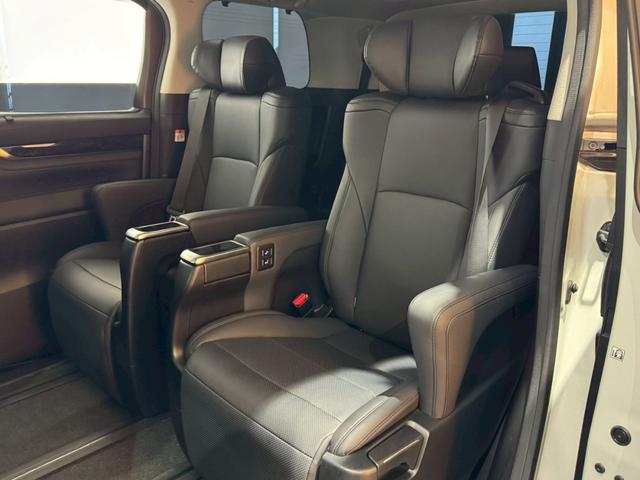 アルファード 2.5S Cパッケージ モデリスタエアロ メーカーナビ JBLサウンド ツインムーンルーフ デジタルインナーミラー 3眼LEDヘッド 後席モニター ガナドールマフラー 全方位カメラ DVDデッキ ブラインドスポットモニター(53枚目)