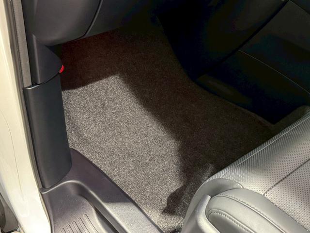 アルファード 2.5S Cパッケージ モデリスタエアロ メーカーナビ JBLサウンド ツインムーンルーフ デジタルインナーミラー 3眼LEDヘッド 後席モニター ガナドールマフラー 全方位カメラ DVDデッキ ブラインドスポットモニター(79枚目)