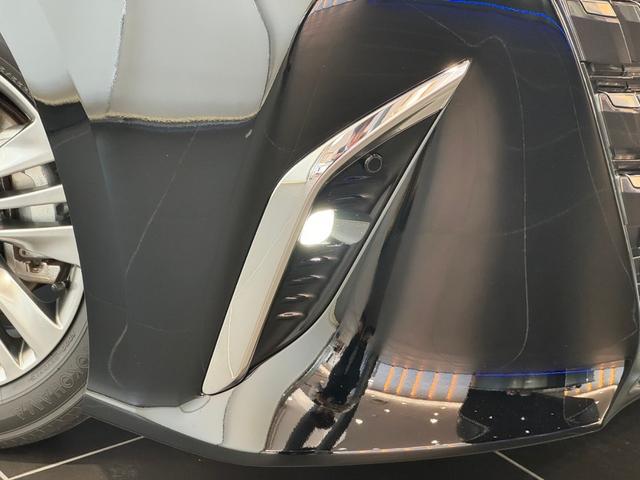 アルファードハイブリッド Z ユニバーサルステップ 後席モニター トヨタチームメイト ビルトインETC ドライブレコーダー サンルーフ デジタルインナーミラー AC100Vコンセント 置くだけ充電 パノラミックビューモニター(13枚目)