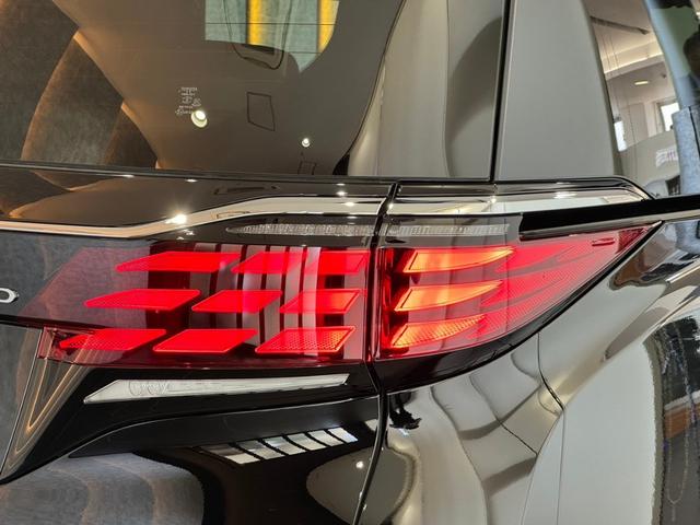 アルファードハイブリッド Z ユニバーサルステップ 後席モニター トヨタチームメイト ビルトインETC ドライブレコーダー サンルーフ デジタルインナーミラー AC100Vコンセント 置くだけ充電 パノラミックビューモニター(28枚目)