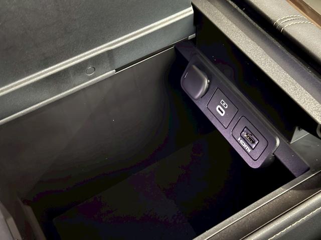 アルファードハイブリッド Z ユニバーサルステップ 後席モニター トヨタチームメイト ビルトインETC ドライブレコーダー サンルーフ デジタルインナーミラー AC100Vコンセント 置くだけ充電 パノラミックビューモニター(73枚目)