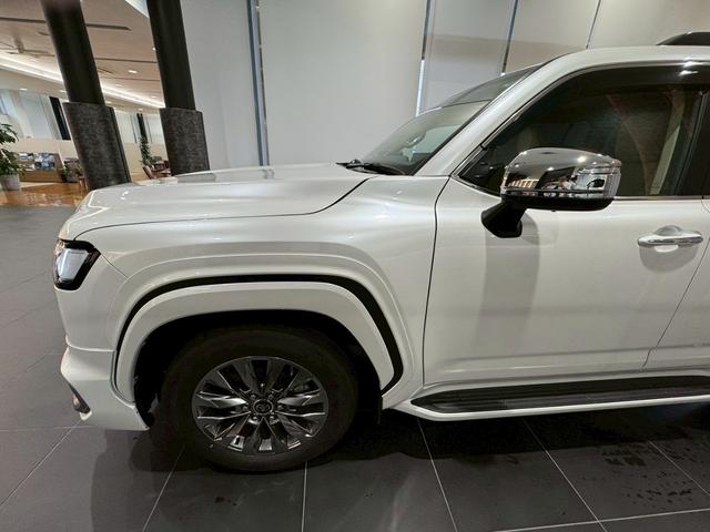 ランドクルーザー ZX モデリスタエアロ リアエンターテインメント クールBOX 寒冷地 デクロック ワンオーナー ルーフレール タイヤ空気圧センサー JBLスピーカー ETC2.0 トノカバー ブラインドスポットモニター(23枚目)