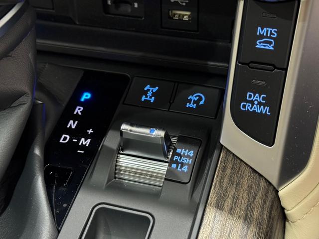 ランドクルーザー ZX モデリスタエアロ リアエンターテインメント クールBOX 寒冷地 デクロック ワンオーナー ルーフレール タイヤ空気圧センサー JBLスピーカー ETC2.0 トノカバー ブラインドスポットモニター(59枚目)