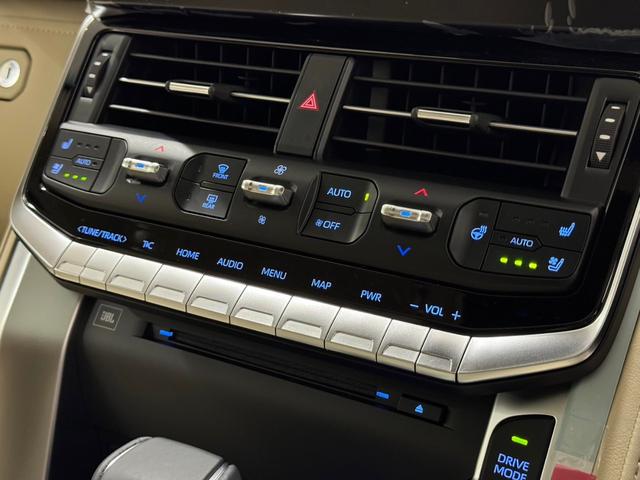 ランドクルーザー ZX モデリスタエアロ リアエンターテインメント クールBOX 寒冷地 デクロック ワンオーナー ルーフレール タイヤ空気圧センサー JBLスピーカー ETC2.0 トノカバー ブラインドスポットモニター(70枚目)