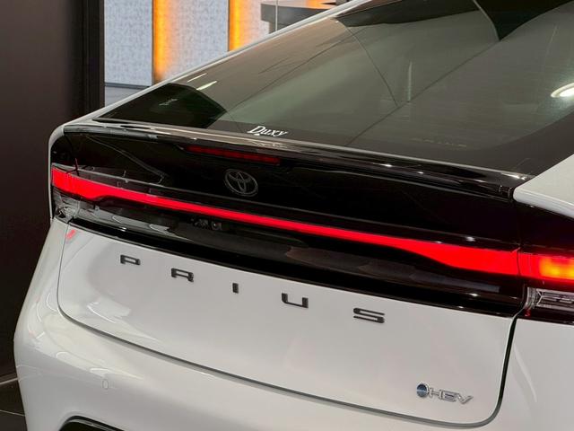 プリウス Z パノラマルーフ デジタルインナーミラー ドライブレコーダー前後 ワイヤレス充電 パノラミックビューモニター ブラインドスポットモニター アドバンストパーク ナビ フルTV ETC2.0 純正19AW(29枚目)