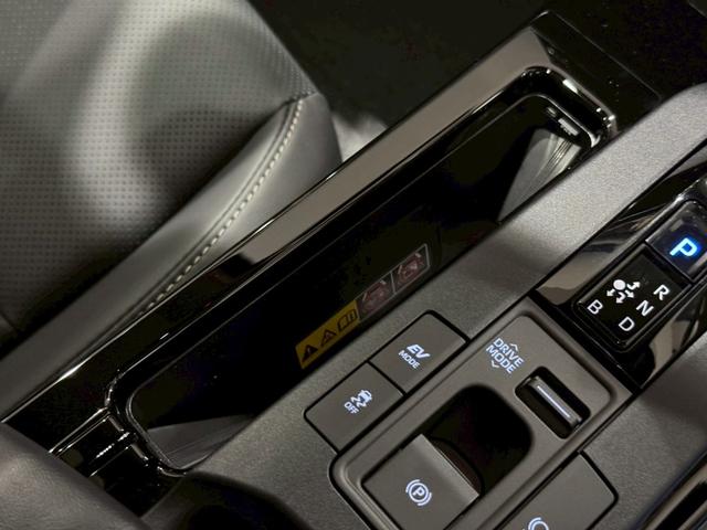 プリウス Z パノラマルーフ デジタルインナーミラー ドライブレコーダー前後 ワイヤレス充電 パノラミックビューモニター ブラインドスポットモニター アドバンストパーク ナビ フルTV ETC2.0 純正19AW(55枚目)