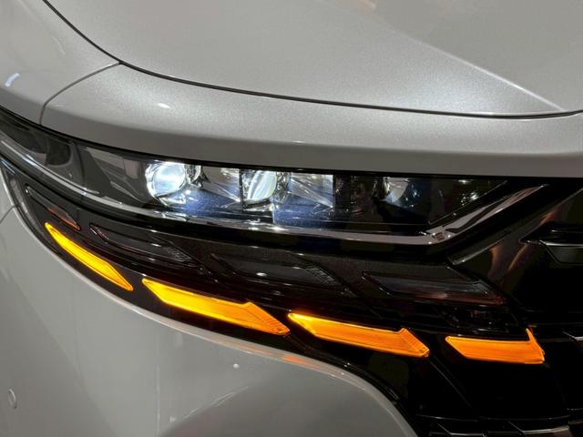 アルファードハイブリッド Z ユニバーサルステップ 13.2インチ有機EL後席モニター トヨタチームメイト アドバンスドパーク 左右独立サンルーフ パノラミックビューモニター カラーヘッドアップディスプレイ ビルトインETC(13枚目)