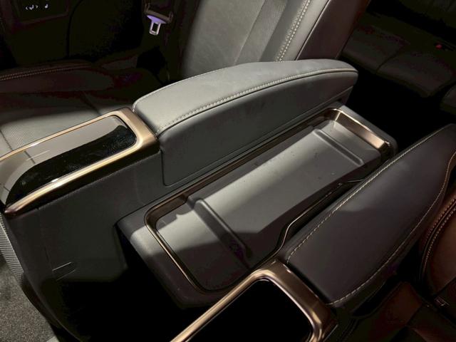 アルファードハイブリッド Z ユニバーサルステップ 13.2インチ有機EL後席モニター トヨタチームメイト アドバンスドパーク 左右独立サンルーフ パノラミックビューモニター カラーヘッドアップディスプレイ ビルトインETC(77枚目)