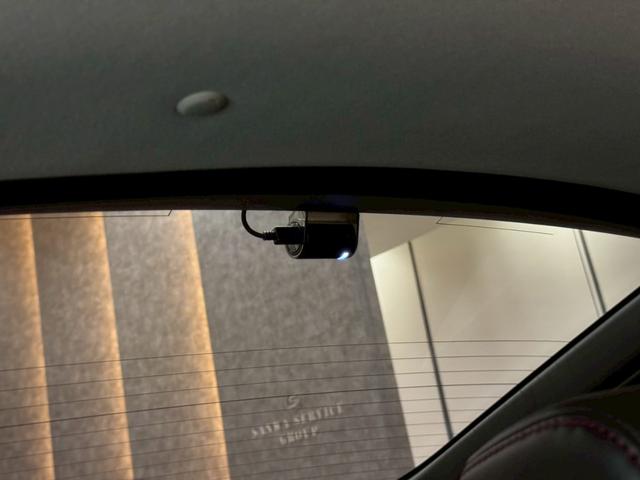 プリウス Z GRエアロ デジタルインナーミラー ドライブレコーダー前後 レーダー探知機 パノラミックビューモニター ブラインドスポットモニタ ワイヤレス充電 アドバンストパーク AC100V端子 ナビフルセグTV(64枚目)