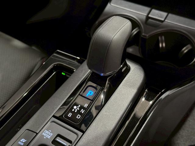 プリウス Z GRエアロ デジタルインナーミラー ドライブレコーダー前後 レーダー探知機 パノラミックビューモニター ブラインドスポットモニタ ワイヤレス充電 アドバンストパーク AC100V端子 ナビフルセグTV(69枚目)