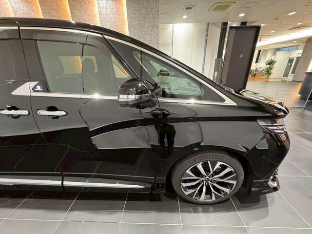 アルファードハイブリッド Z モデリスタエアロ モデリスタホイール モデリスタグリルカバー ユニバーサルステップ デジタルインナーミラー 左右独立サンルーフ サンルーフ ビルトインETC トヨタチームメイト パワーバックドア(17枚目)