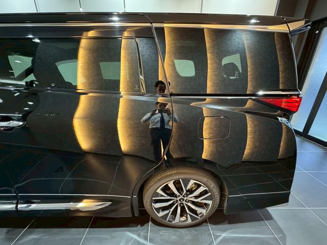 アルファードハイブリッド Z モデリスタエアロ モデリスタホイール モデリスタグリルカバー ユニバーサルステップ デジタルインナーミラー 左右独立サンルーフ サンルーフ ビルトインETC トヨタチームメイト パワーバックドア(20枚目)