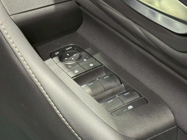 アルファードハイブリッド Z モデリスタエアロ モデリスタホイール モデリスタグリルカバー ユニバーサルステップ デジタルインナーミラー 左右独立サンルーフ サンルーフ ビルトインETC トヨタチームメイト パワーバックドア(65枚目)