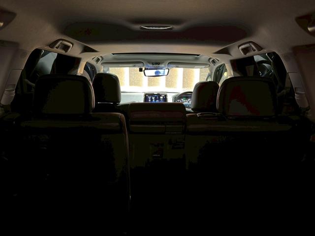 ランドクルーザープラド TX Lパッケージ マットブラックエディション グリルLED アルパインフローティングナビ バックカメラ ETC サンルーフ ルーフレール 寒冷地仕様 アルパインツィーターキット アルパインデジタルミラー イグラ2 リフトアップ リアフィルム(57枚目)