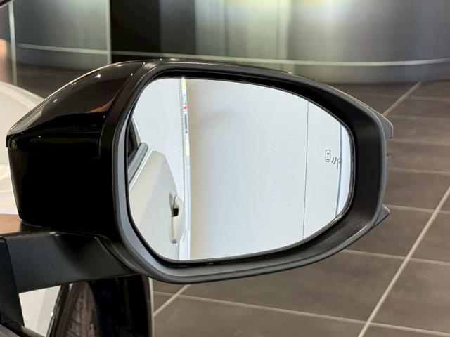 プリウス Z パノラマルーフ デジタルインナーミラー パノラミックビューモニター ブラインドスポットモニター PHEV用ホイール シートヒーター シートクーラー ビルトインETC 自動駐車アシスト 液晶メーター(14枚目)