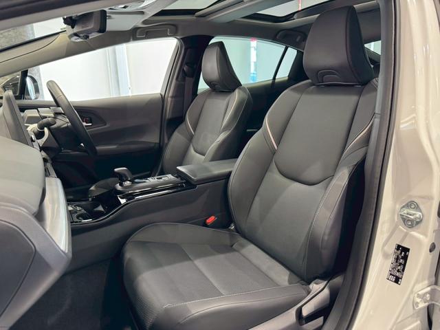 プリウス Z パノラマルーフ デジタルインナーミラー パノラミックビューモニター ブラインドスポットモニター PHEV用ホイール シートヒーター シートクーラー ビルトインETC 自動駐車アシスト 液晶メーター(48枚目)