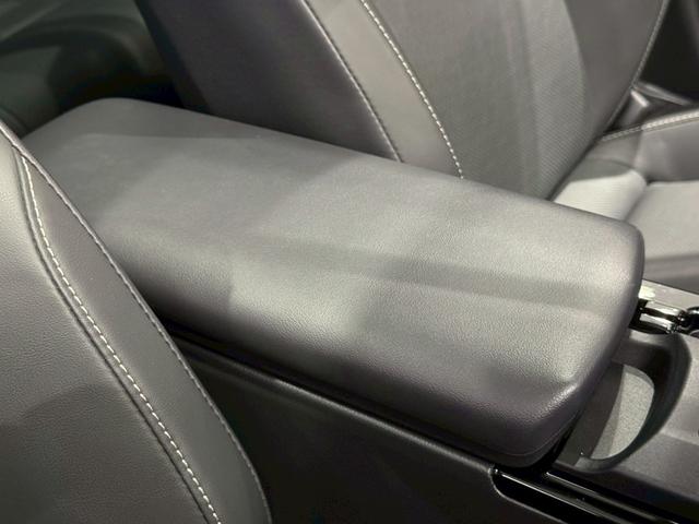 プリウス Z パノラマルーフ デジタルインナーミラー パノラミックビューモニター ブラインドスポットモニター PHEV用ホイール シートヒーター シートクーラー ビルトインETC 自動駐車アシスト 液晶メーター(70枚目)