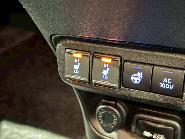 シエンタ ハイブリッドZ 純正15インチAW 天井サーキュレーター アクセサリーコンセント コンフォートパッケージ パノラミックビューモニター ブラインドスポットモニター ドラレコ ナビ フルTV サイドバイザー ETC2.0(5枚目)