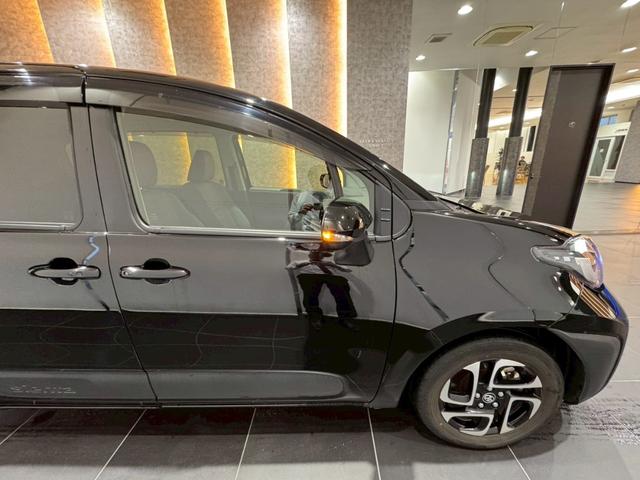 シエンタ ハイブリッドZ 純正15インチAW 天井サーキュレーター アクセサリーコンセント コンフォートパッケージ パノラミックビューモニター ブラインドスポットモニター ドラレコ ナビ フルTV サイドバイザー ETC2.0(23枚目)