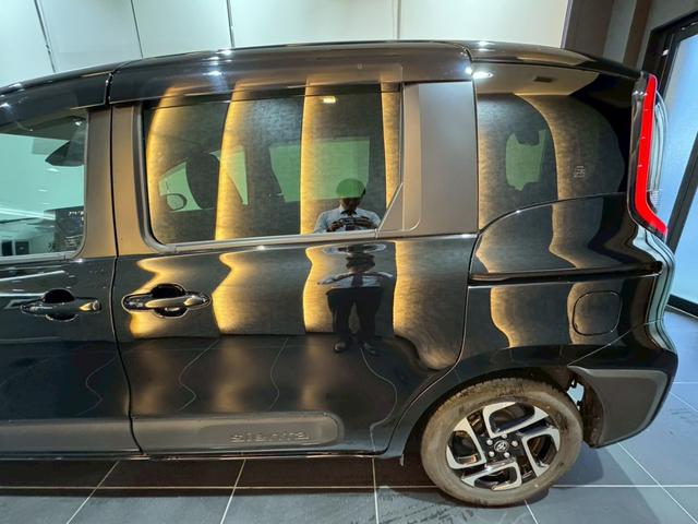 シエンタ ハイブリッドZ 純正15インチAW 天井サーキュレーター アクセサリーコンセント コンフォートパッケージ パノラミックビューモニター ブラインドスポットモニター ドラレコ ナビ フルTV サイドバイザー ETC2.0(26枚目)