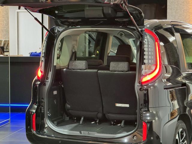 シエンタ ハイブリッドZ 純正15インチAW 天井サーキュレーター アクセサリーコンセント コンフォートパッケージ パノラミックビューモニター ブラインドスポットモニター ドラレコ ナビ フルTV サイドバイザー ETC2.0(36枚目)