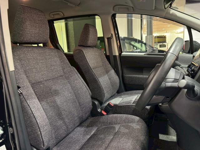 シエンタ ハイブリッドZ 純正15インチAW 天井サーキュレーター アクセサリーコンセント コンフォートパッケージ パノラミックビューモニター ブラインドスポットモニター ドラレコ ナビ フルTV サイドバイザー ETC2.0(43枚目)