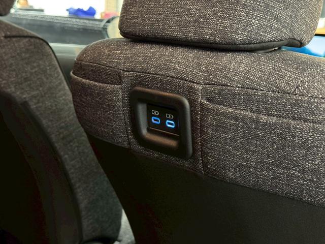 シエンタ ハイブリッドZ 純正15インチAW 天井サーキュレーター アクセサリーコンセント コンフォートパッケージ パノラミックビューモニター ブラインドスポットモニター ドラレコ ナビ フルTV サイドバイザー ETC2.0(48枚目)