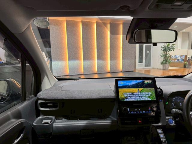 シエンタ ハイブリッドZ 純正15インチAW 天井サーキュレーター アクセサリーコンセント コンフォートパッケージ パノラミックビューモニター ブラインドスポットモニター ドラレコ ナビ フルTV サイドバイザー ETC2.0(54枚目)