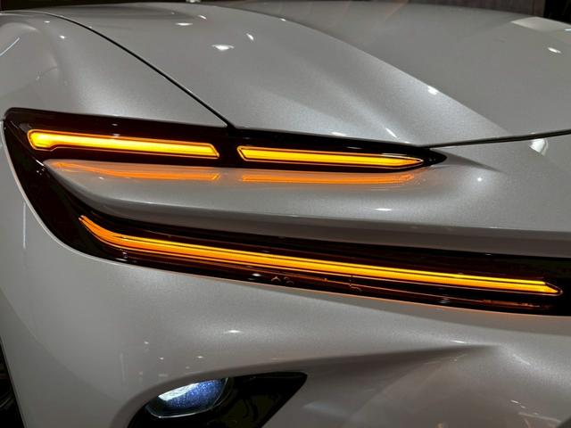 クラウンスポーツ モデリスタエアロ パノラマルーフ パノラミックビューモニター ブラインドスポットモニター 茶色内装 ETC2.0 トノカバー パワーバックドア シートヒーター シートクーラー デジタルインナーミラー(13枚目)