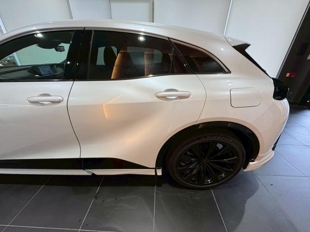 クラウンスポーツ モデリスタエアロ パノラマルーフ パノラミックビューモニター ブラインドスポットモニター 茶色内装 ETC2.0 トノカバー パワーバックドア シートヒーター シートクーラー デジタルインナーミラー(25枚目)