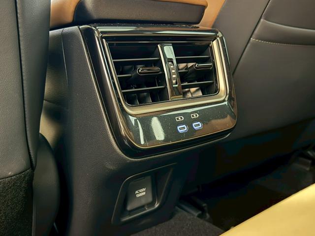 クラウンスポーツ モデリスタエアロ パノラマルーフ パノラミックビューモニター ブラインドスポットモニター 茶色内装 ETC2.0 トノカバー パワーバックドア シートヒーター シートクーラー デジタルインナーミラー(46枚目)