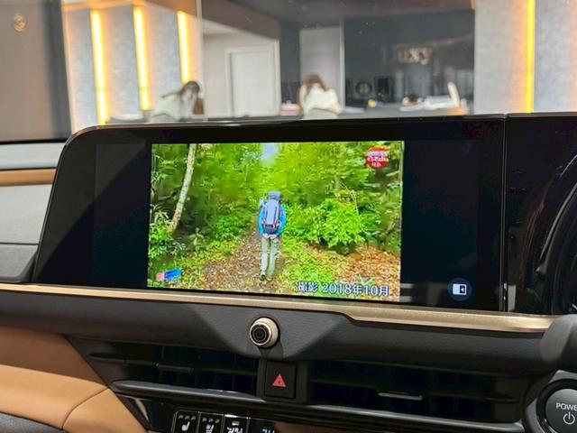 クラウンスポーツ モデリスタエアロ パノラマルーフ パノラミックビューモニター ブラインドスポットモニター 茶色内装 ETC2.0 トノカバー パワーバックドア シートヒーター シートクーラー デジタルインナーミラー(52枚目)