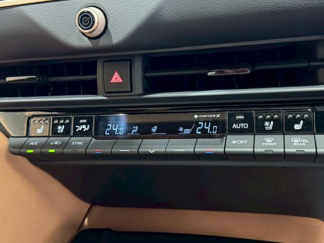 クラウンスポーツ モデリスタエアロ パノラマルーフ パノラミックビューモニター ブラインドスポットモニター 茶色内装 ETC2.0 トノカバー パワーバックドア シートヒーター シートクーラー デジタルインナーミラー(54枚目)