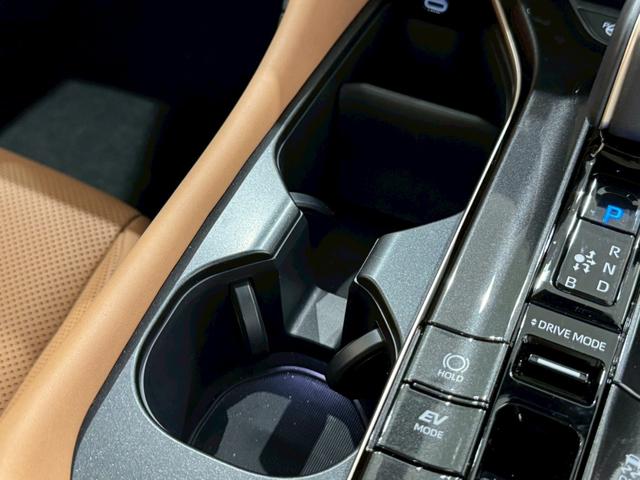 クラウンスポーツ モデリスタエアロ パノラマルーフ パノラミックビューモニター ブラインドスポットモニター 茶色内装 ETC2.0 トノカバー パワーバックドア シートヒーター シートクーラー デジタルインナーミラー(57枚目)