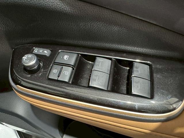 クラウンスポーツ モデリスタエアロ パノラマルーフ パノラミックビューモニター ブラインドスポットモニター 茶色内装 ETC2.0 トノカバー パワーバックドア シートヒーター シートクーラー デジタルインナーミラー(77枚目)