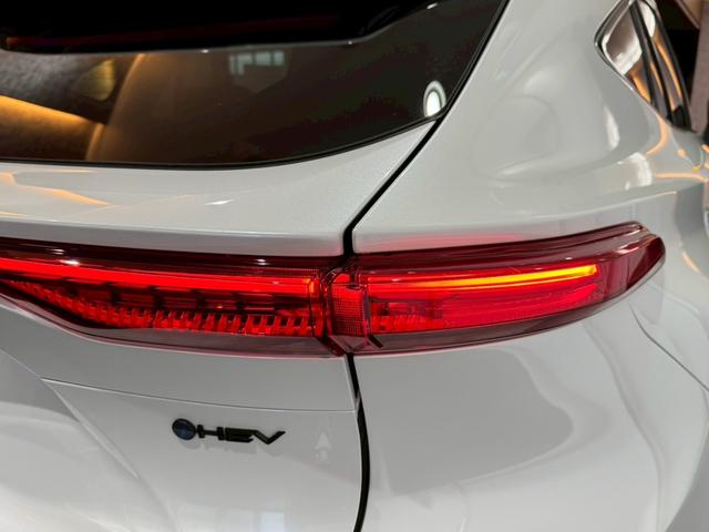 ハリアーハイブリッド Z レザーパッケージ・ナイトシェード パノラマルーフ パノラミックビューモニター シートヒーター シートクーラー ヘッドアップディスプレイ ブラインドスポットモニター ビルトインETC JBLサウンド アダプティブハイビーム RDA(30枚目)