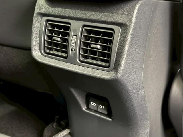 ハリアーハイブリッド Z レザーパッケージ・ナイトシェード パノラマルーフ 寒冷地仕様 シートヒーター シートクーラー パノラミックビューモニターデジタルインナーミラー パワーバックドア 置くだけ充電 ビルトインETC オートハイビームAC100Vコンセント(42枚目)